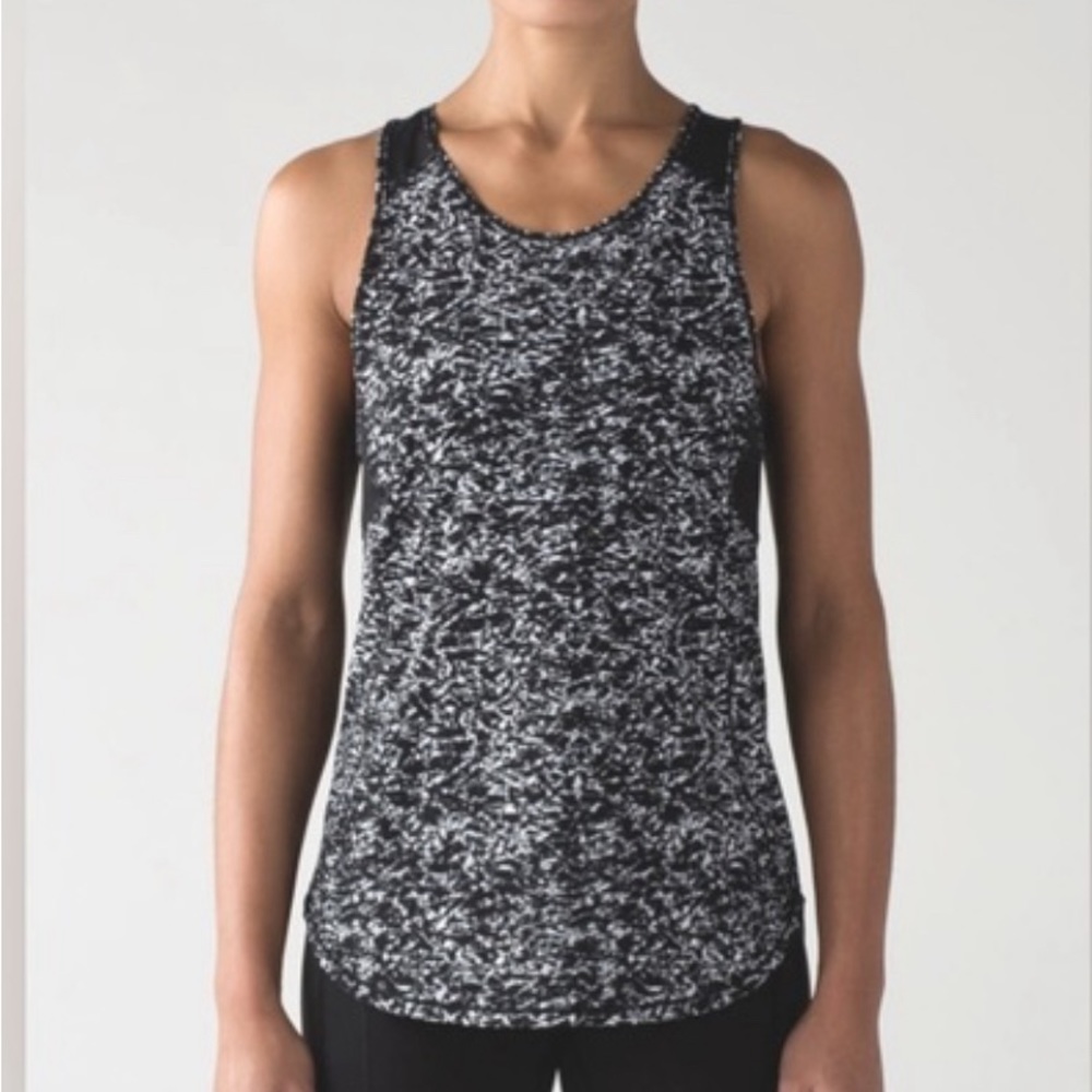 Lululemon Speckled Black Gray Sculpt Tank Top II Sz S